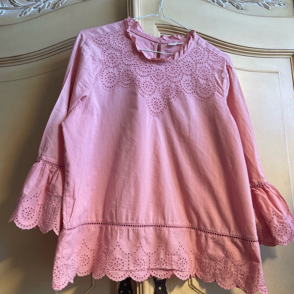 LG Pink Eyelet Top cotton